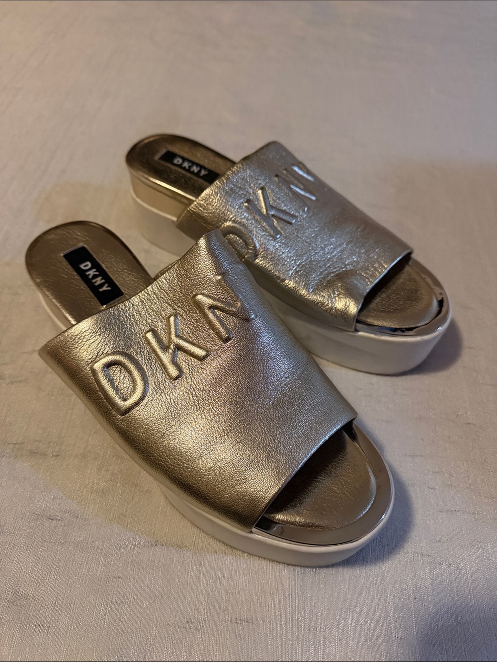 DKNY Women’s ‘Keke’ Silver Metallic Platform Slides Size 8